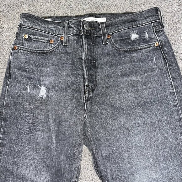 LEVI'S BIG "E" Wedgie Straight High Rise Cropped Raw Hem Black Wash Size: 28X26 - Picture 2 of 11